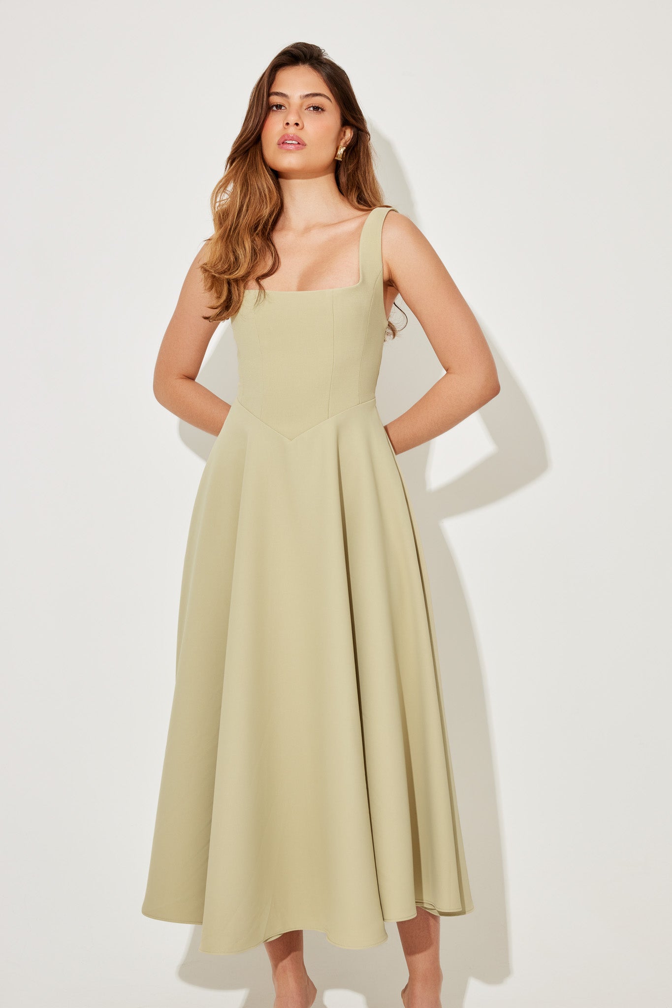 Aurenya™ | Anmutiges Fließendes Midikleid