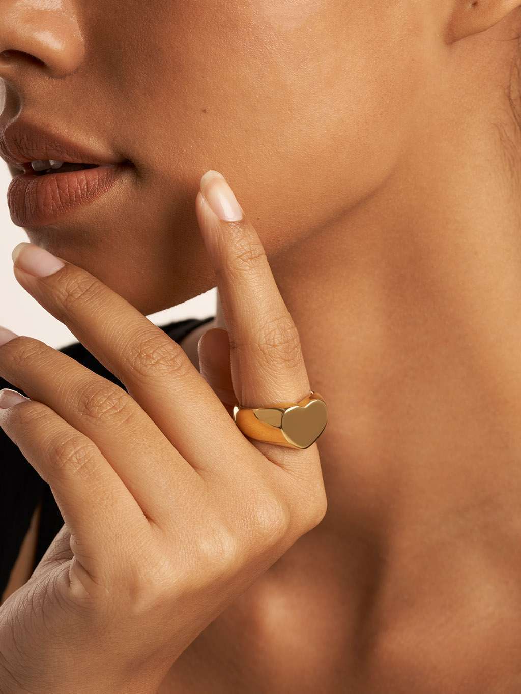 Bellora™ | Ring mit Goldenem Herz-Anhänger