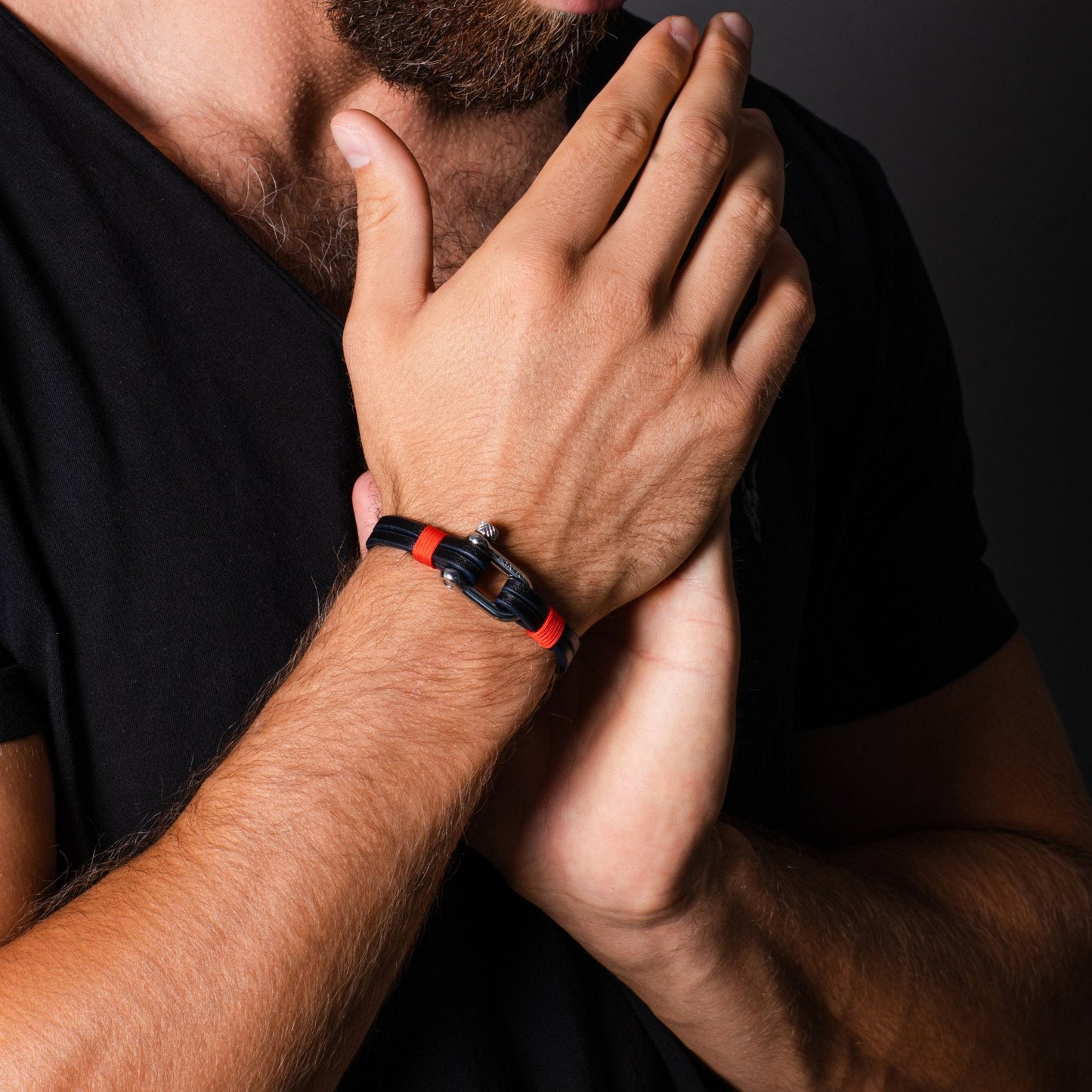 AvaStil™ | Titan-Haken-Lederarmband