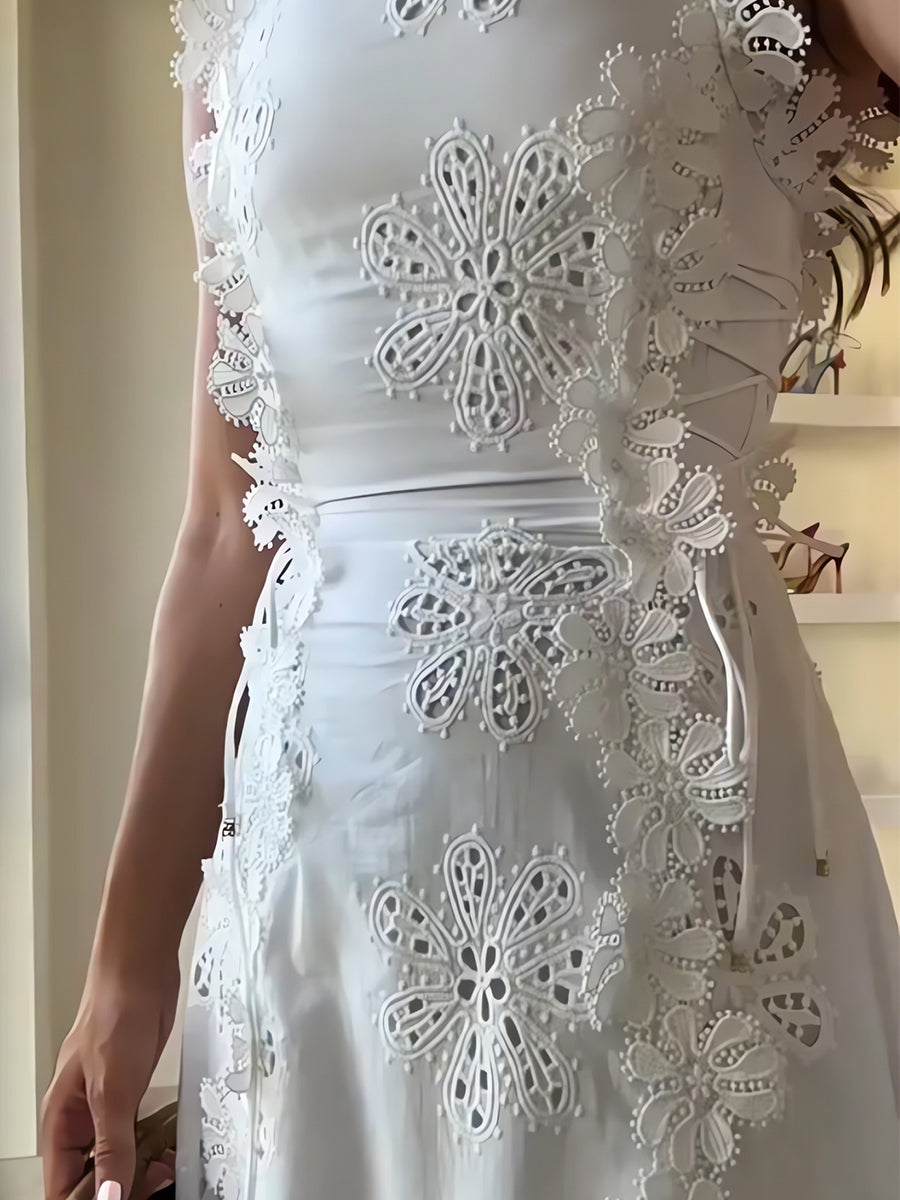 Leila™ | Zeitloses Spitzenkleid