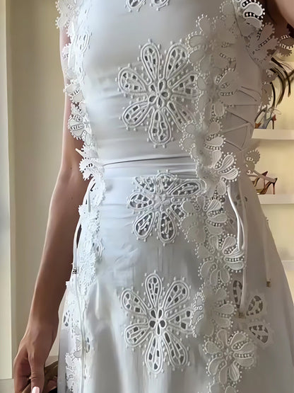 Leila™ | Zeitloses Spitzenkleid