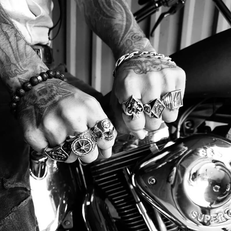 Fleurva™ | Ring mit Überkreuzten Ankern