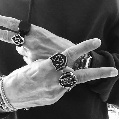 Fleurva™ | Ring mit Überkreuzten Ankern