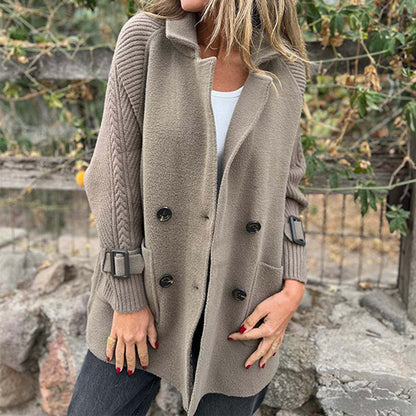 Ava™ | Mittellanger Knopfjacke