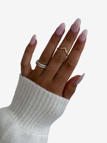 Strahlender V-Glanz Ring